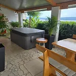 Hot Tub, Pool & Stunning View #guest House Stella# Villa *