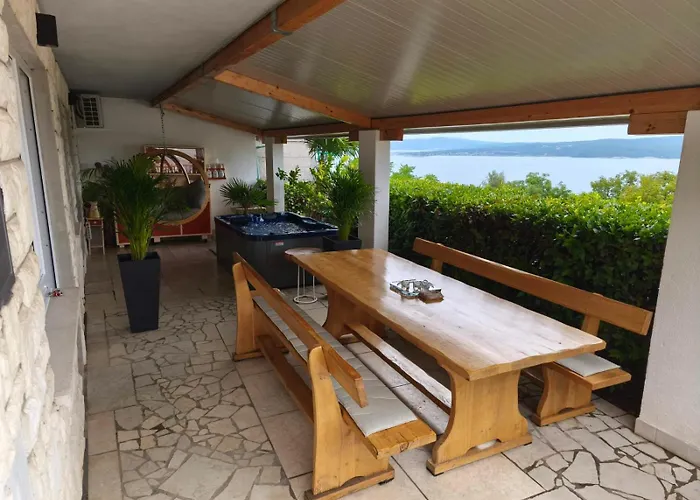 Hot Tub, Pool & Stunning View #guest House Stella# Dramalj