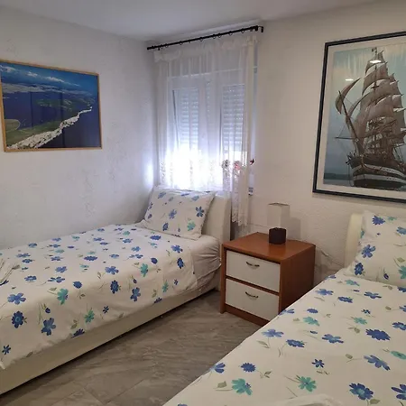 Villa Hot Tub, Pool & Stunning View #guest House Stella# Dramalj