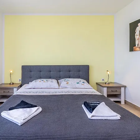 Vilă Hot Tub, Pool & Stunning View #guest House Stella# *