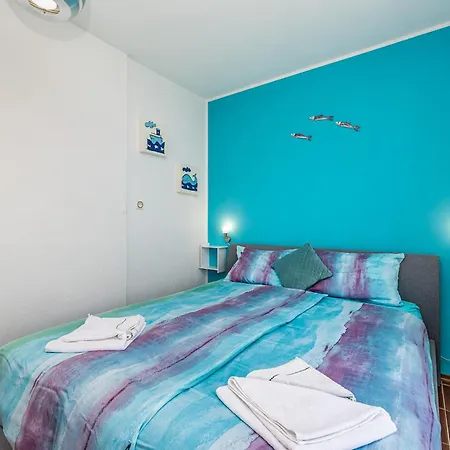 Hot Tub, Pool & Stunning View #guest House Stella# Vilă Dramalj