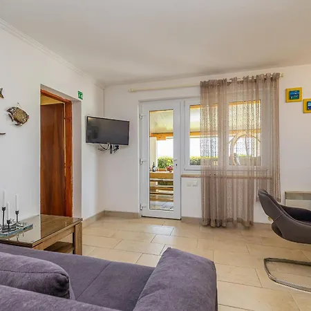 Hot Tub, Pool & Stunning View #guest House Stella# Вилла