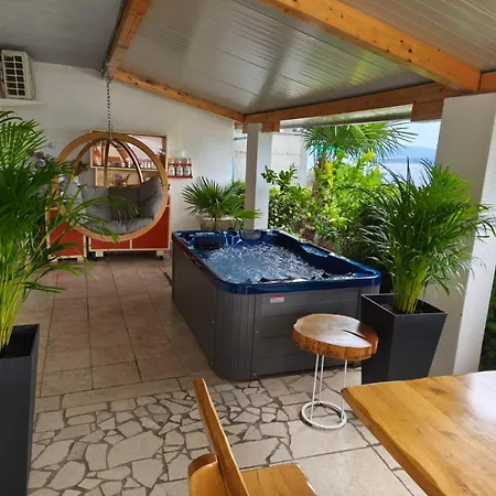 Вилла Hot Tub, Pool & Stunning View #guest House Stella# Драмаль