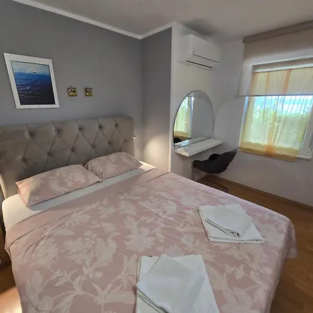 Vilă Hot Tub, Pool & Stunning View #guest House Stella# Dramalj