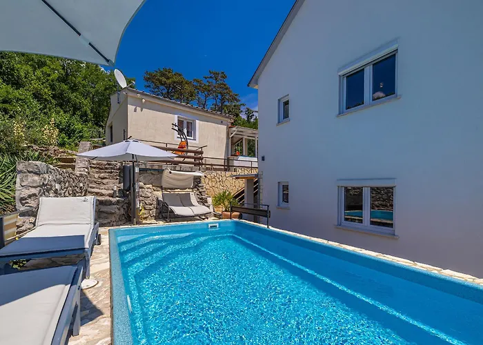 Villa Hot Tub, Pool & Stunning View #guest House Stella# Dramalj