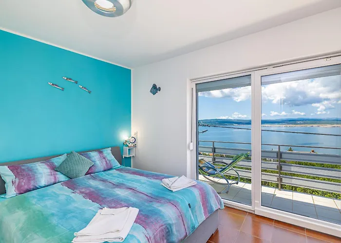 Hot Tub, Pool & Stunning View #guest House Stella#