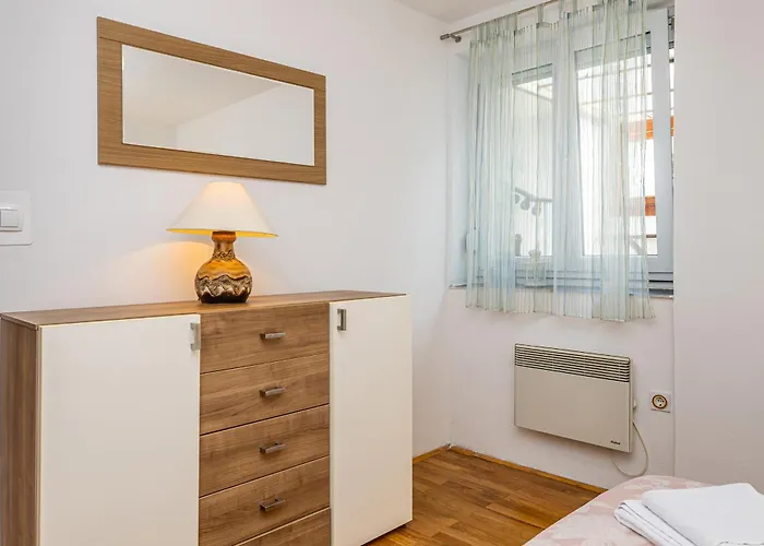 Villa Hot Tub, Pool & Stunning View #guest House Stella# *